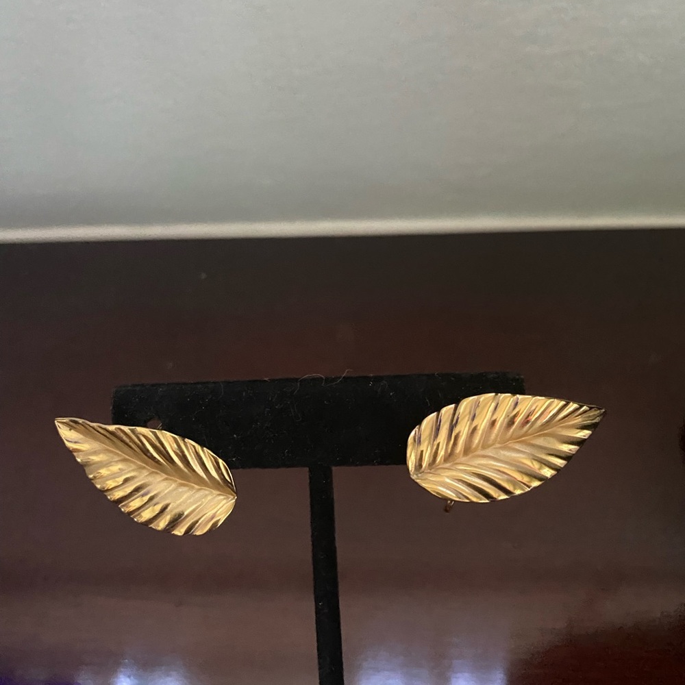 Vintage Napier Gold Plated Earrings